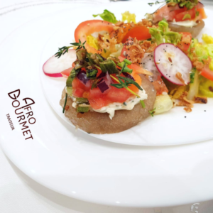 Bouchées de chikwangue au saumon